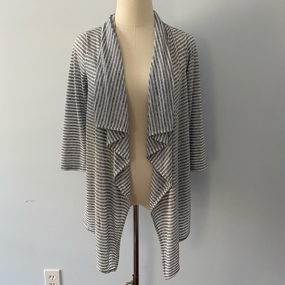 Light weight flowy cardigan